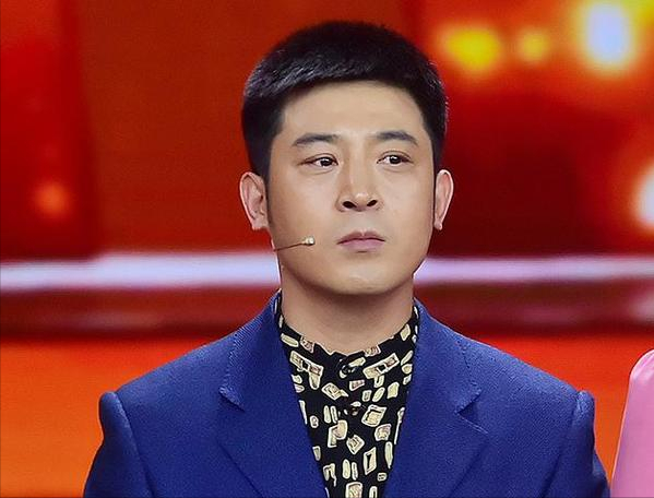 除了朱时茂之外,孙涛绝对是春晚小品演员当中最帅的面孔了,尽管如今