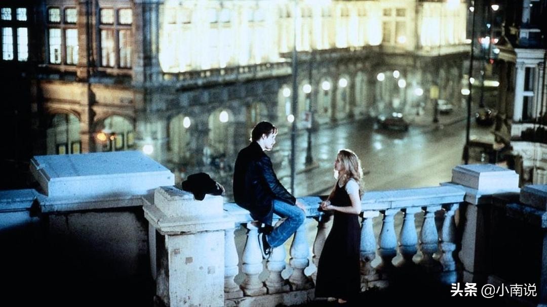 《爱在黎明破晓前》：火车上的一夜艳遇，是一场灿烂的烟火