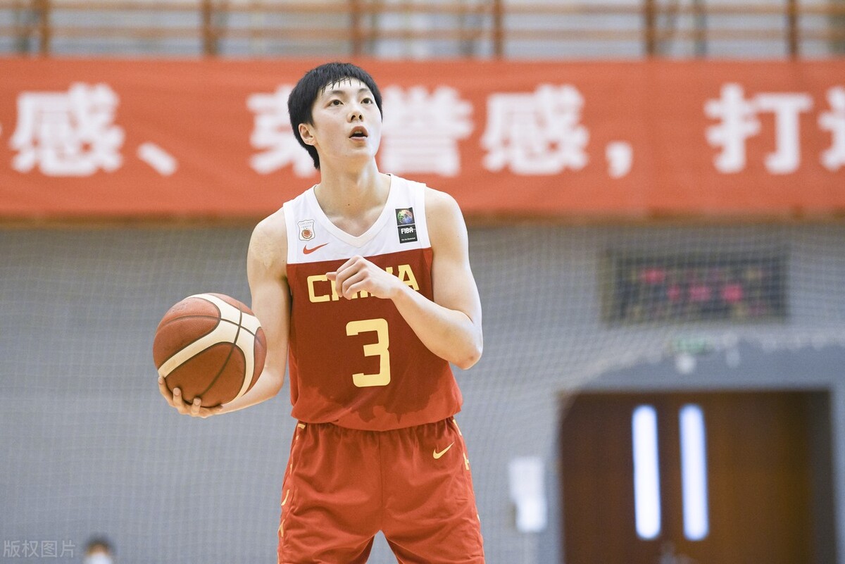 cba吴明轩是哪里人(拒绝nba,胡明轩为报答广东队作出重要决定,球迷为