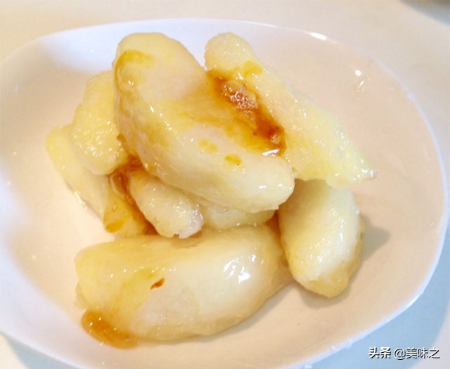 酸甜拔丝苹果的13种做法，外观色泽金黄，味酸甜外脆内软糖丝不断