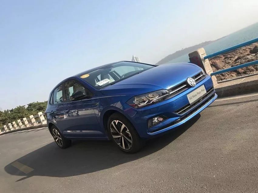试驾全新一代polo plus，动力、转向、安全是钢炮必备三要素