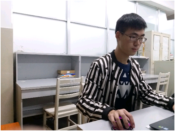 膜拜！湖北6位学霸：个个成绩第一，承包奖学金，还都来自同一大学