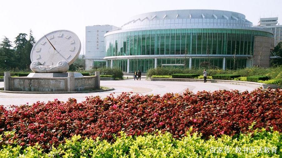 南京理工大学虽不是军校，但在军工领域学科实力很霸气