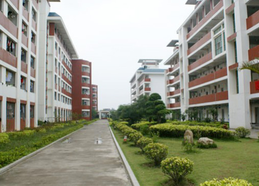 高职和专科院校哪个更好？其中一个需要参加高考，考生要提前了解