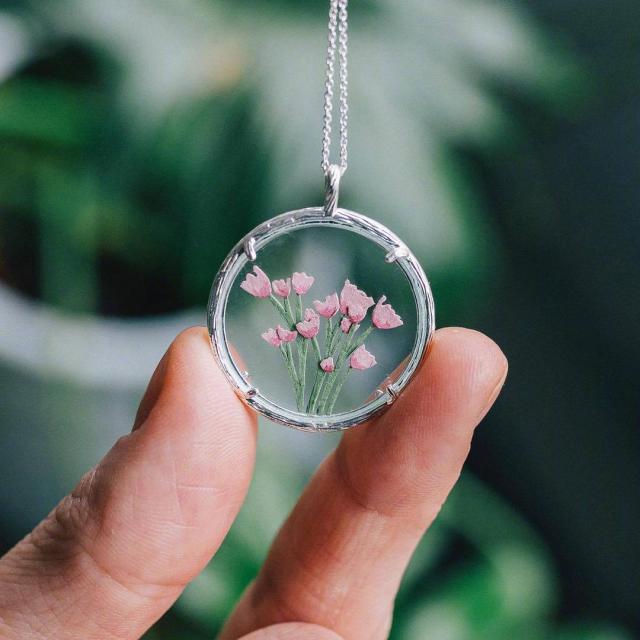 辗转难眠的孤独句子：毫无征兆地想你，是我不可告人的隐疾