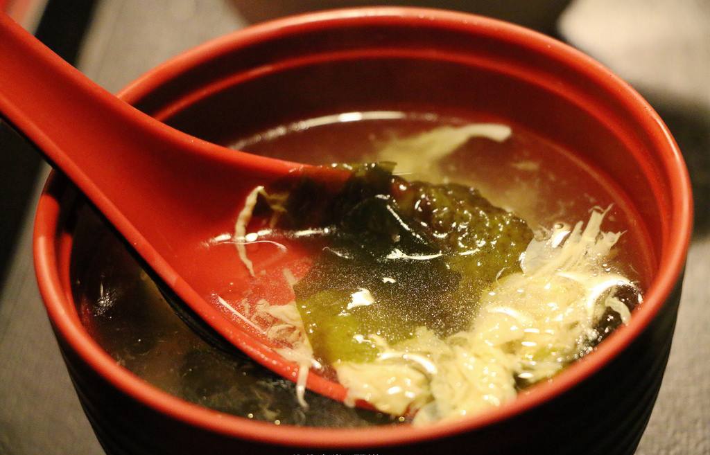 在大学，如何用260块钱过一个月？大一新生必备“省钱秘籍”