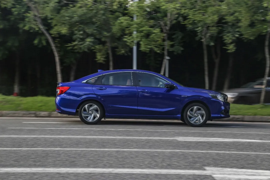实测油耗4.2L/100km的凌派混动版，性能是否出色？