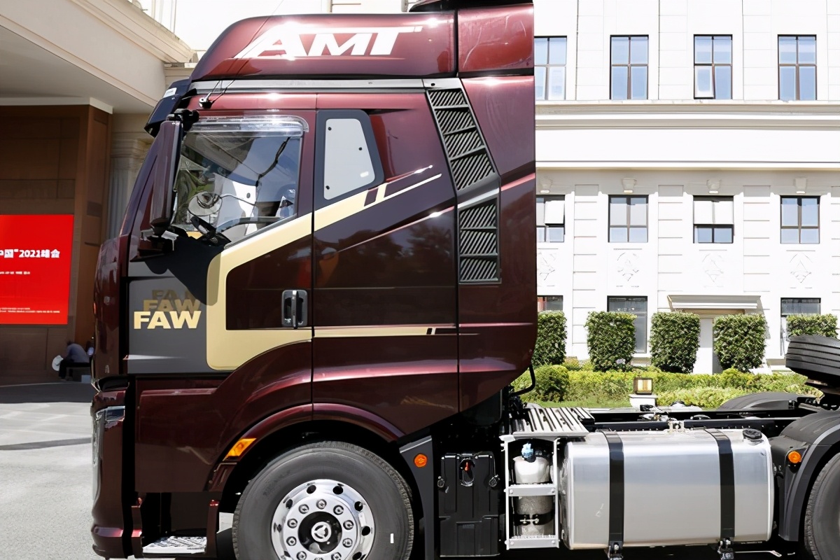 解放j6倒车镜多少钱详解新款解放j6平地板牵引车