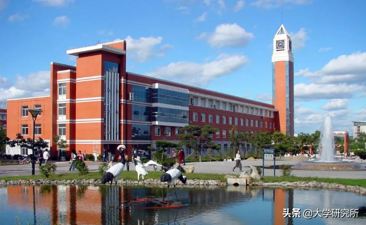 最新全国高校“计算机学科”前100名榜单，哈工大第三