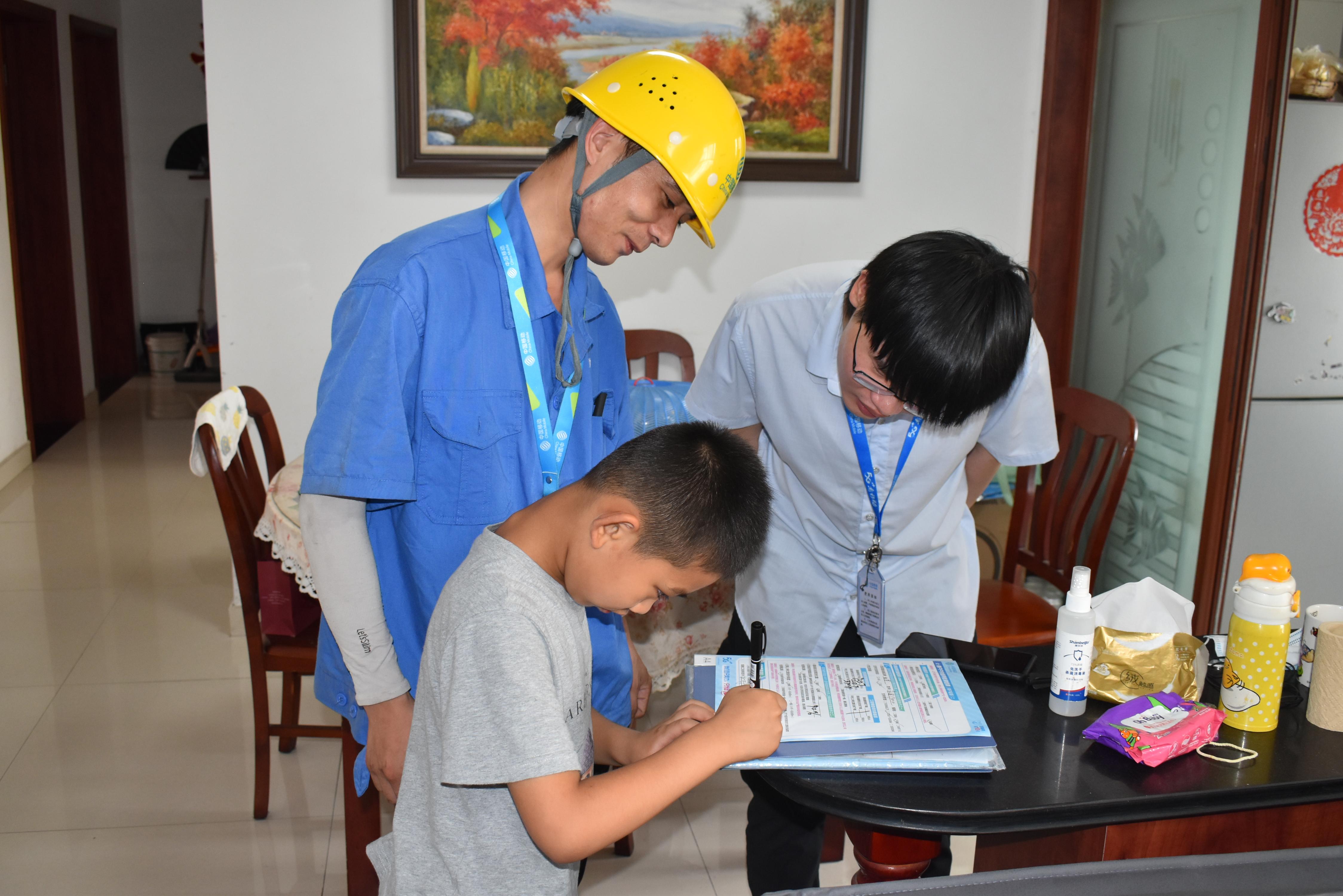 一人守护着小区网络——记无锡移动平凡的宽带装维人员