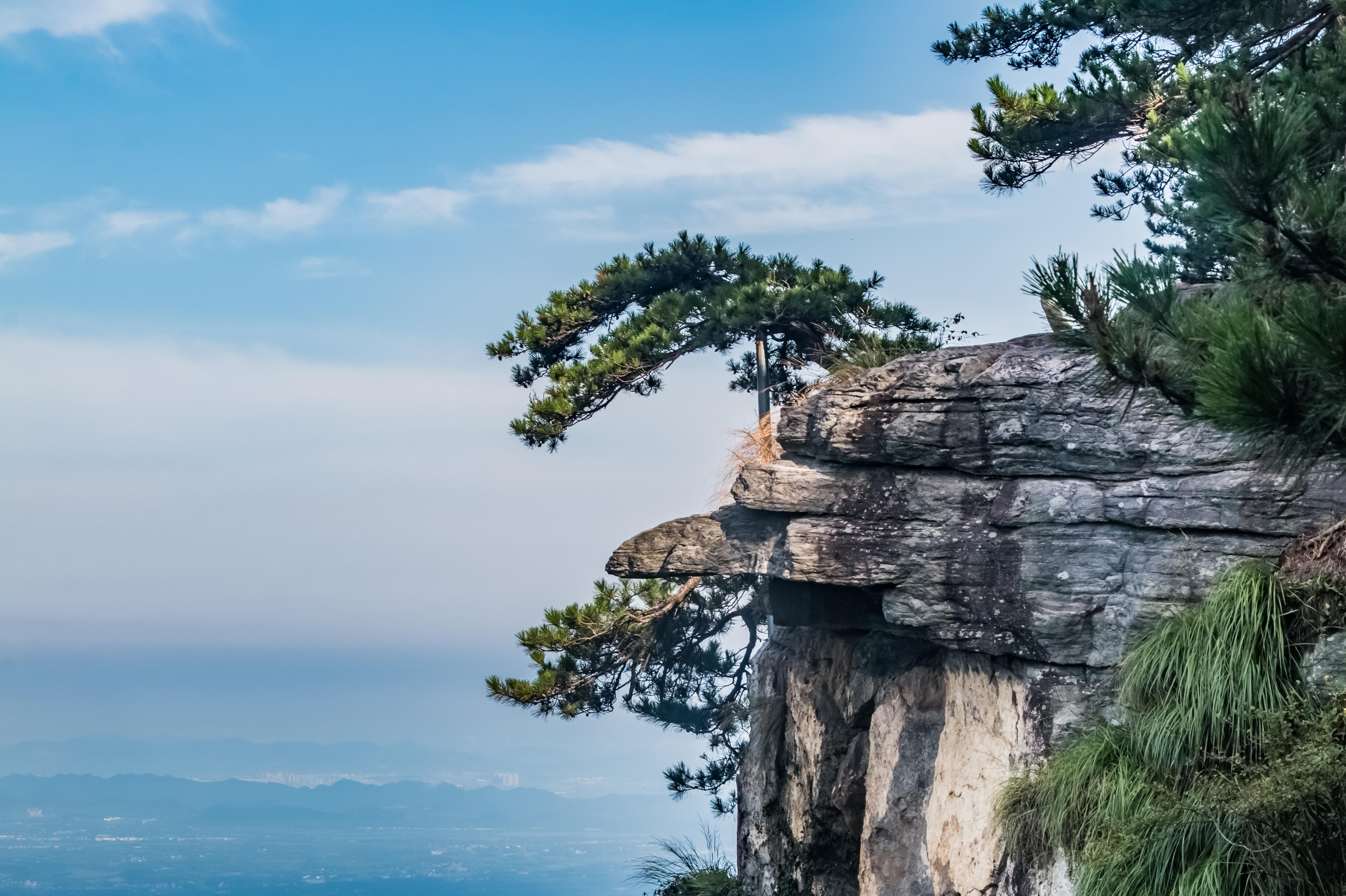 一生必去的7大名山，很多人一座都没见过，去过两座以上就太牛了