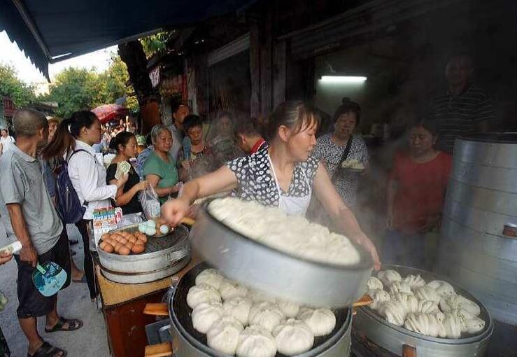 穷人做什么生意来钱快（适合穷人开的小店）