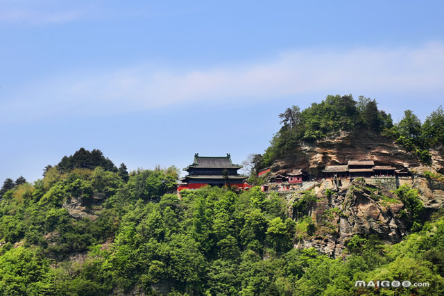 湖北十大爬山好去处湖北爬山去哪里好湖北爬山景点推荐