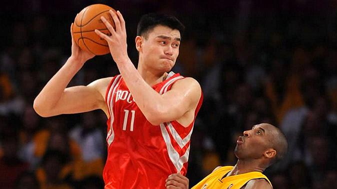 为什么nba体重那么重(谁说胖子不能混NBA？超300斤奥胖依然灵活，詹姆斯比内线中锋都重)