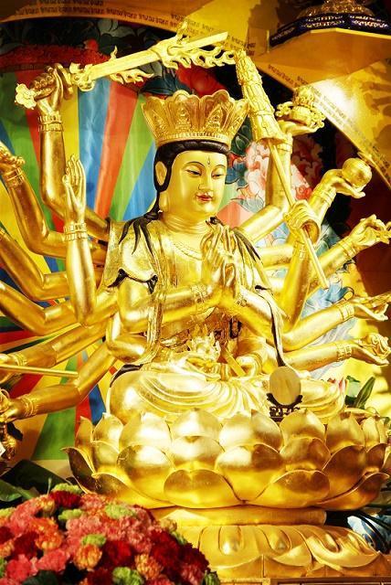 释迦牟尼佛涅槃二月初八日:释迦牟尼佛出家正月初六日:定光佛圣诞正月