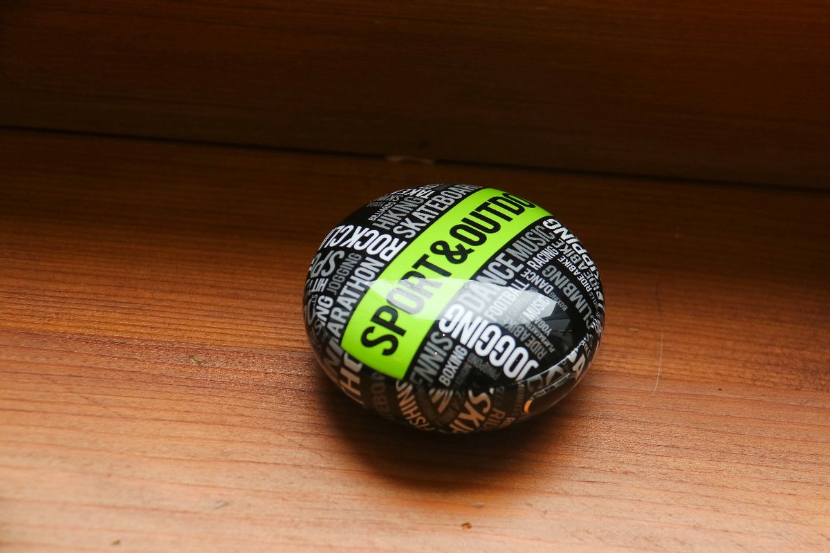 这款耳机有点酷：潮流字母纹设计，魔浪S运动耳机实测