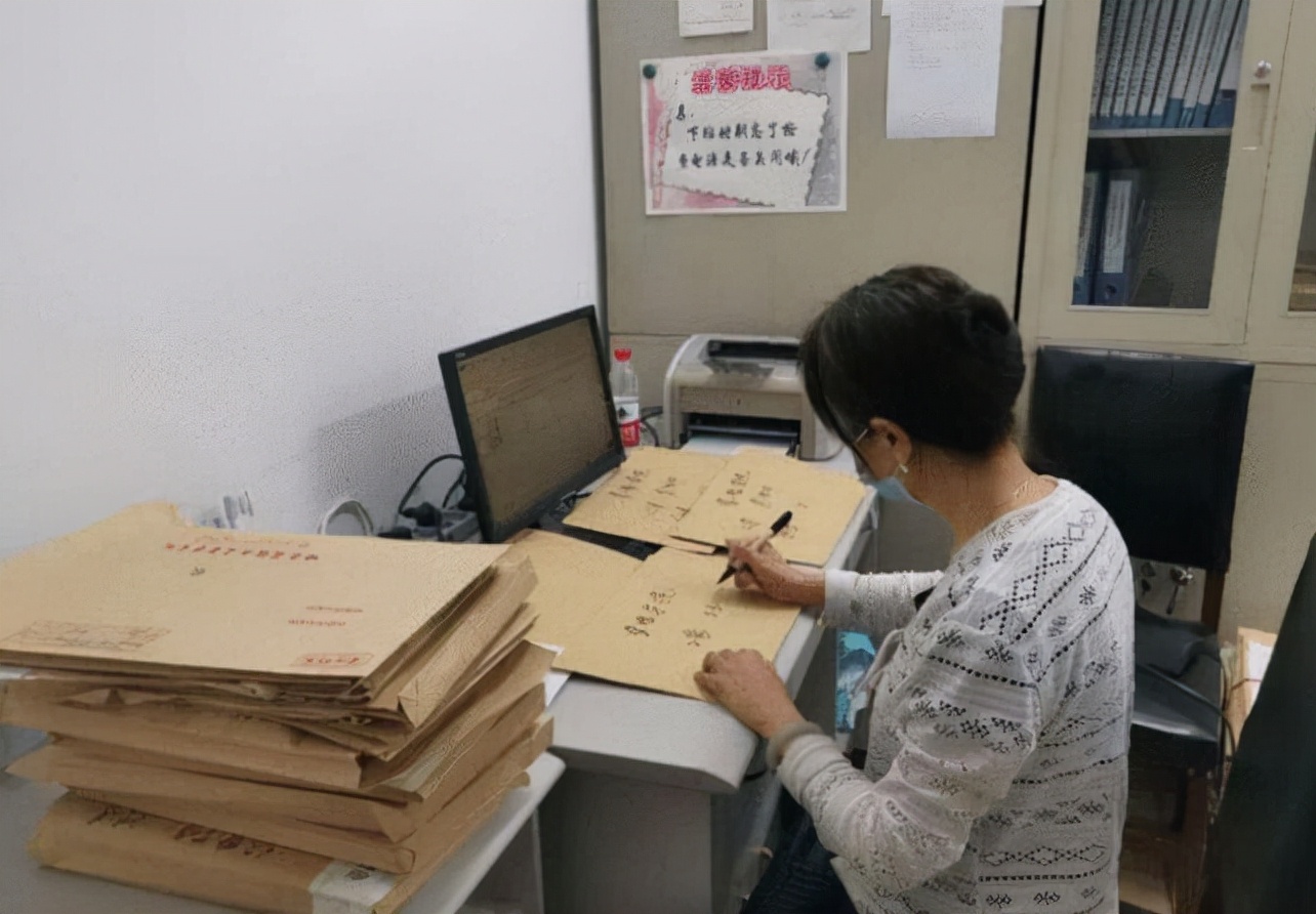 大学毕业生“三方协议”别乱签，关系到应届生身份，已有学姐吃亏