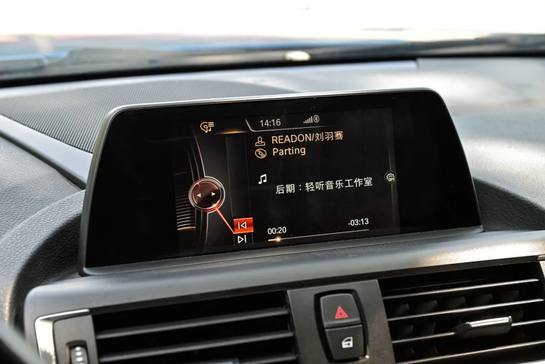 二手宝马敞篷220i，年均一万公里，还有M套件，二十多万即可拥有