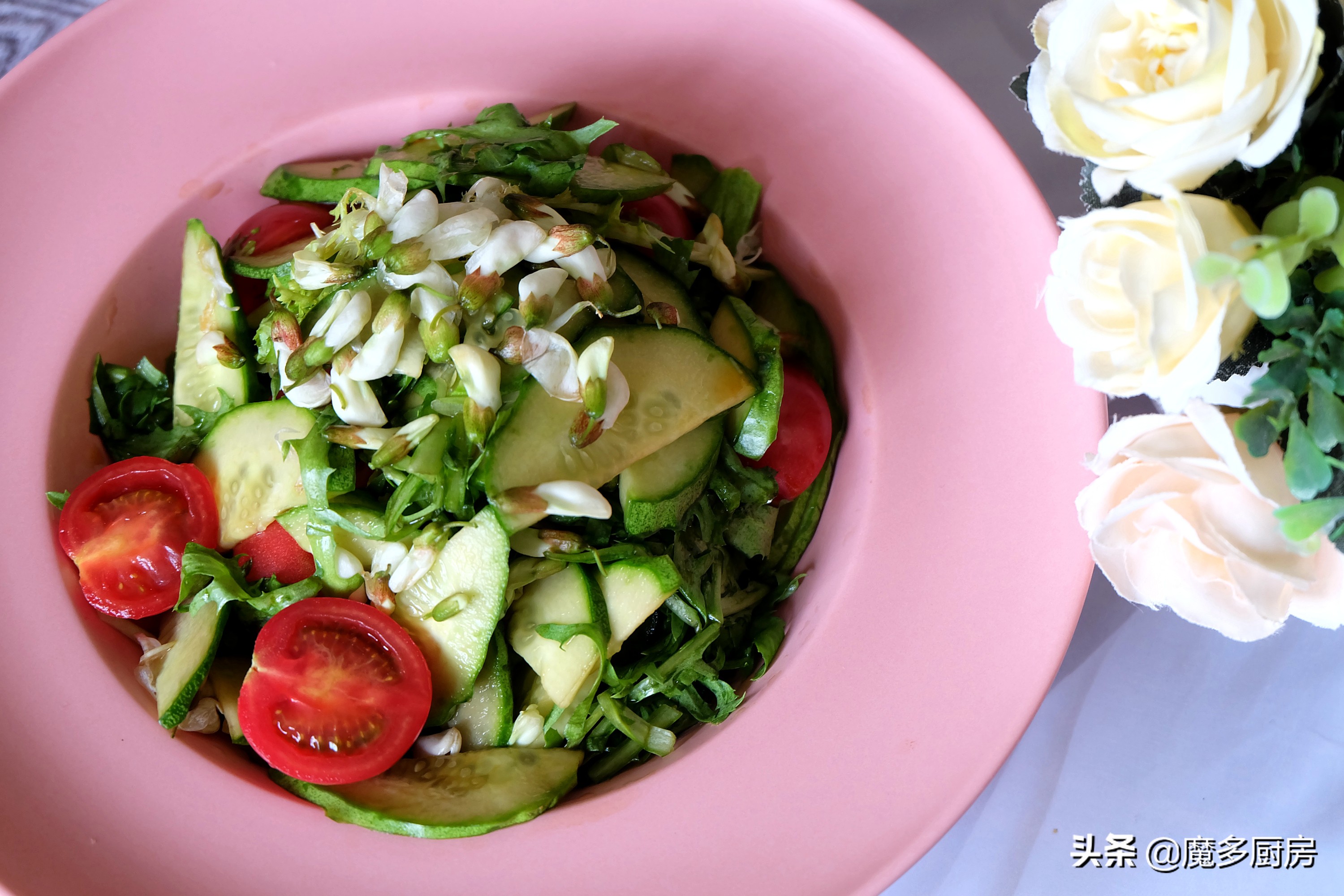 夏日轻食爱吃蔬菜沙拉(夏日轻食爱吃蔬菜沙拉英语)
