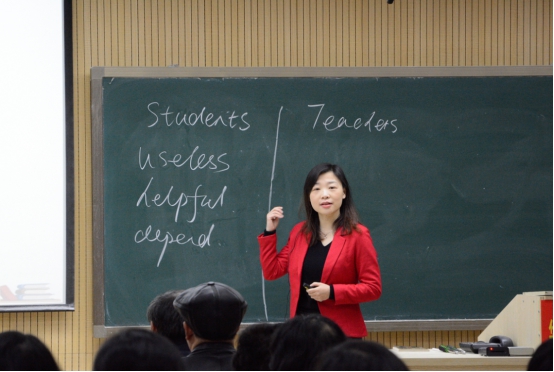 大学毕业生想“留校任教”，至少需要满足3个条件，不然很难实现