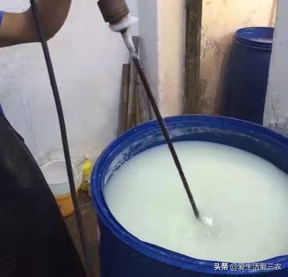 投资几千元在农村开办洗洁精加工厂，月入几万不难，请收藏！