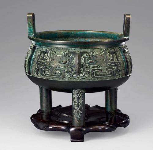 上古四大凶兽之一的饕餮,为何被古人制成青铜器上的精美纹饰?