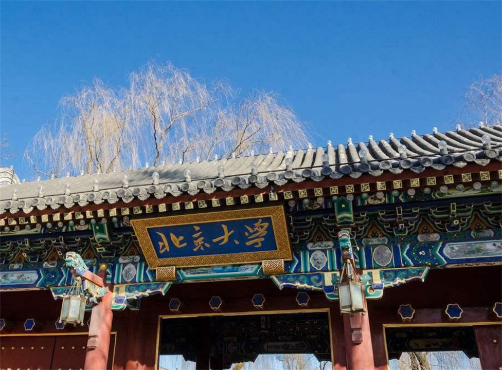 河南某校奖励“学霸”，奖学金50万，网友：有必要奖励这么多？