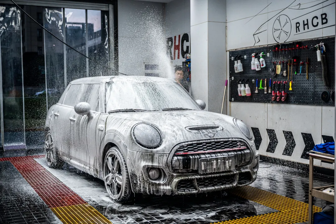 梦想十年，最终选了又小又暴躁的它——二手MINI COOPER S赛车手