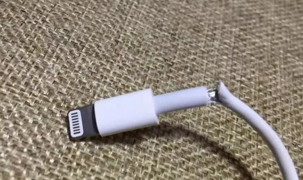 数据线，充电线经常损坏，数据线里面有啥？怎么去保护数据线？