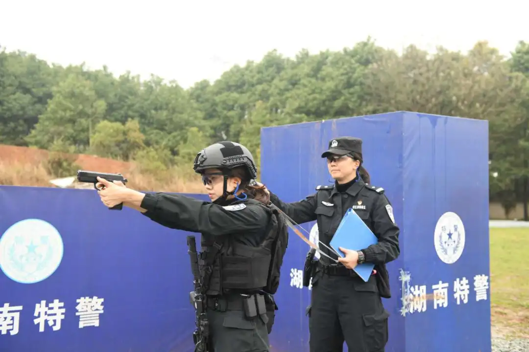 警营师徒情丨亦师亦友，从警路上风雨同行