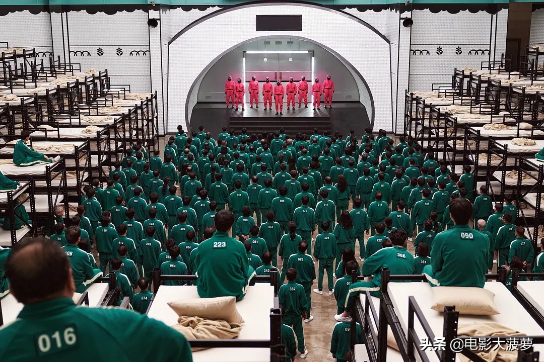 《弥留之国的爱丽丝》网飞爆仓！它与《鱿鱼游戏》比到底差在哪？