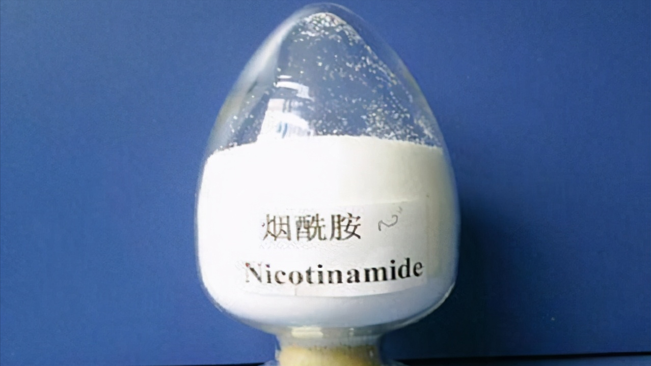 烟酰胺美白效果虽好！但也要警慬使用，别伤了皮肤