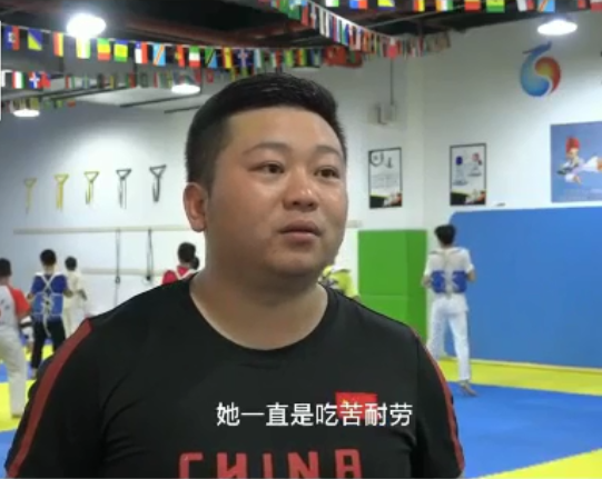 贵州女孩刘丹，从2万多人中胜出，成为该省首位女空军飞行学员