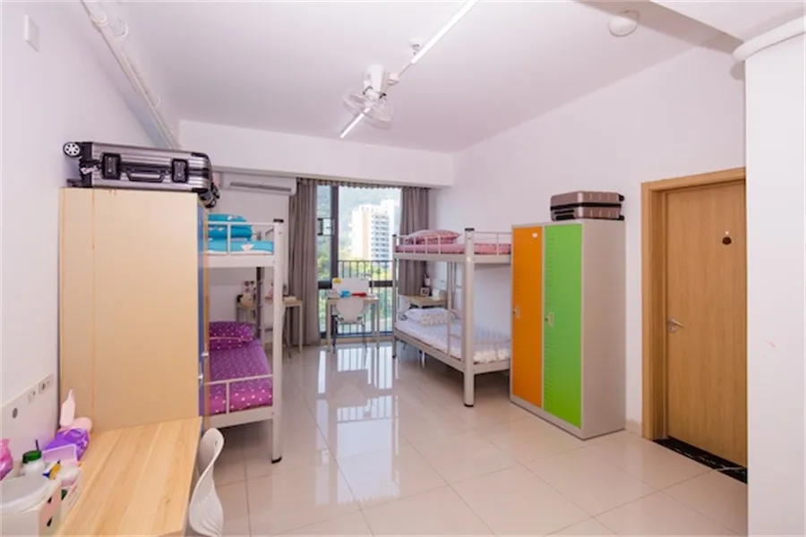 小柏讲校：梅沙双语学校