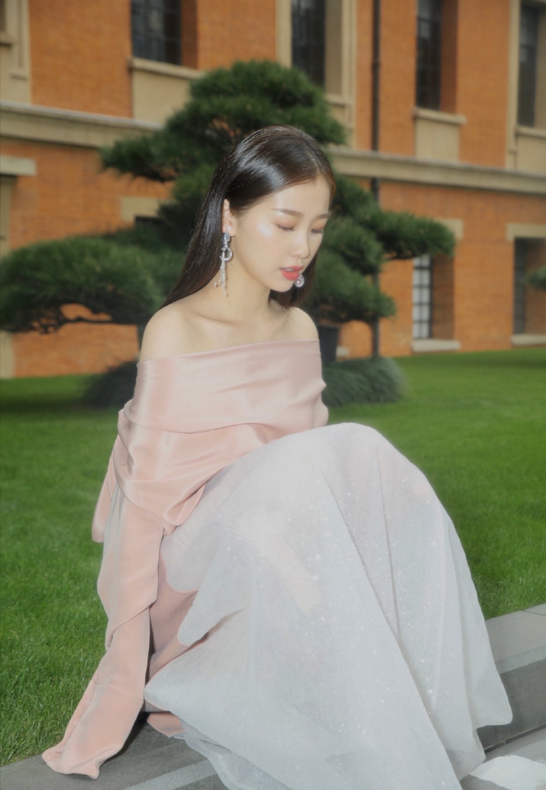 虞书欣新加坡拉萨尔艺术大学,95年漂亮的射手座姑娘,身高168cm(图9)