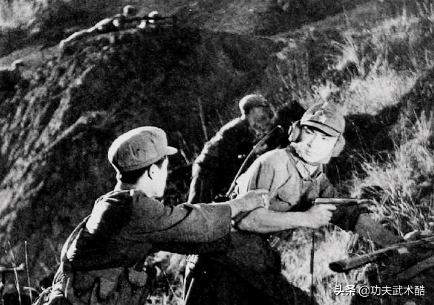 上世纪70年代解放军擒敌捕俘格斗教程，绝对经典，很多人都在收藏
