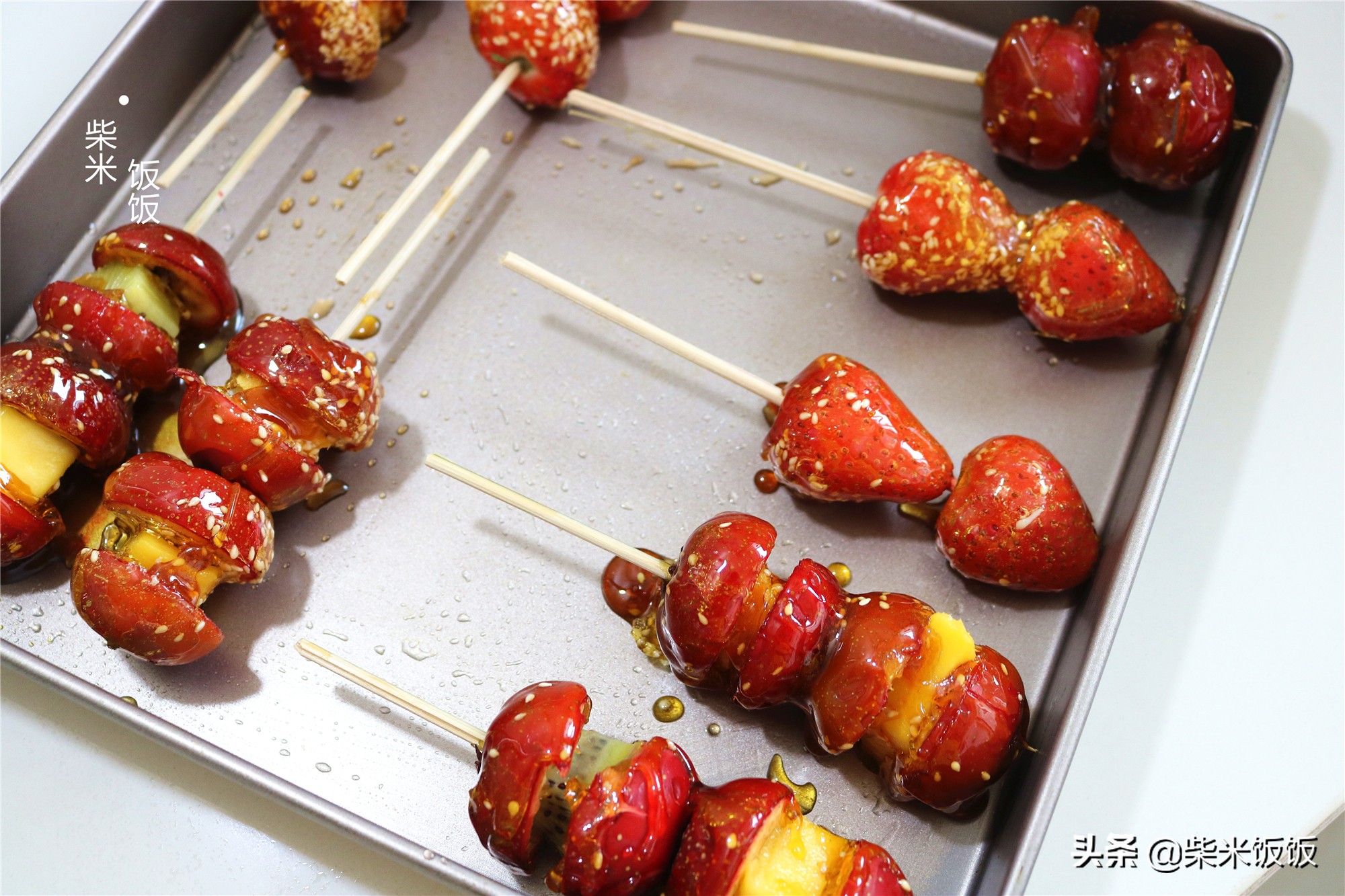 别买糖葫芦了，自己做很简单，嘎嘣脆不粘牙，实惠又好吃