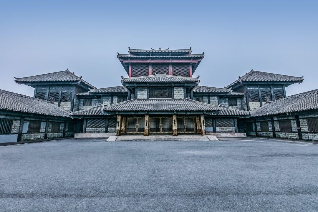 贤淑少女熬成蛇蝎太后，埋藏在吕后心中的是，情爱牢笼