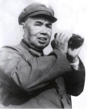 许世友曾经三次顶撞上级，对手分别是毛主席、粟裕和王洪文