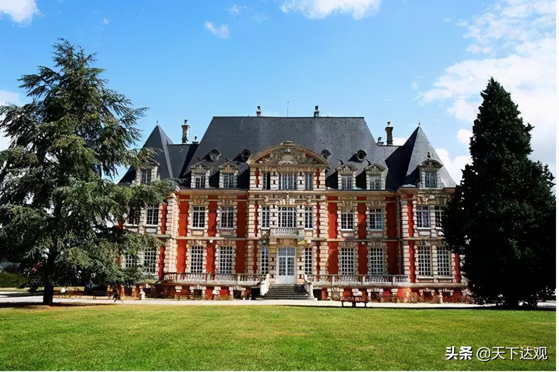 巴黎高等商学院｜欧洲最著名的商学院之一，是世界商业领袖的摇篮