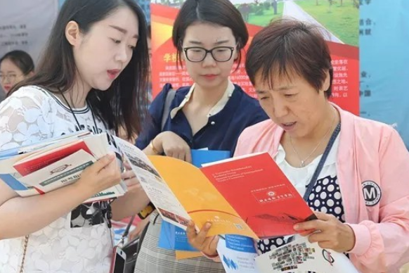 山东一考生650分遇滑档，补录进了老牌211名校，全家人高兴不已