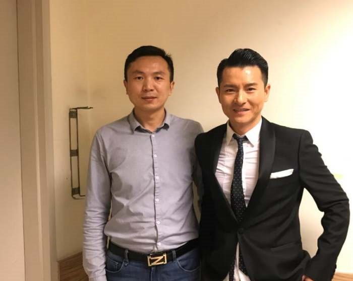 山寨版刘德华：靠模仿签约央视，排场大过正牌，出场费吓人