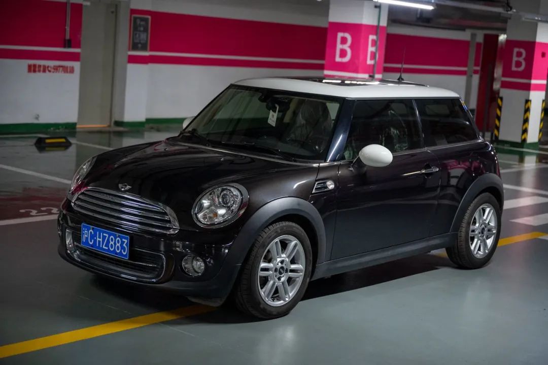 MINI COOPER Excitement：代步车不敷衍，操控、外形讲品味