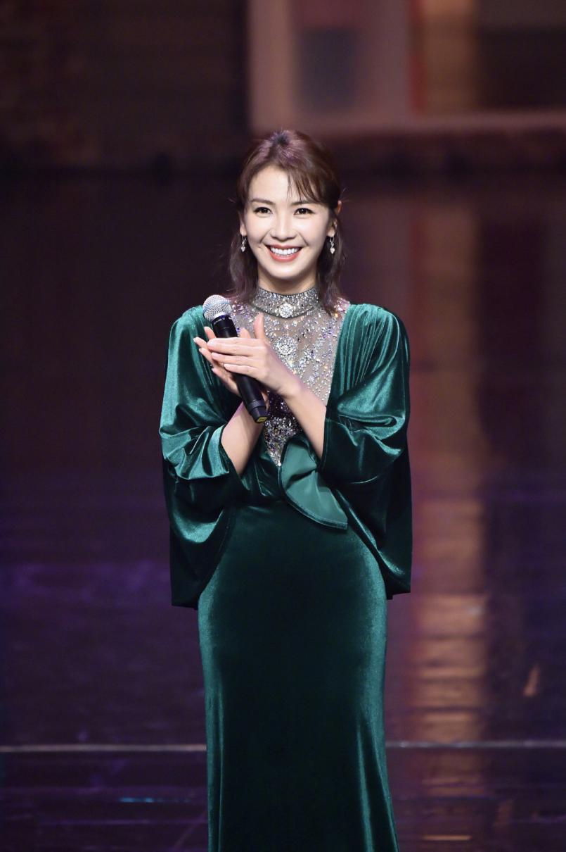 女生脸上若有这3个特征，就是大众脸，不妨自测一下自己的吧