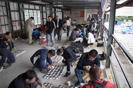 一只蟋蟀叫价十万元