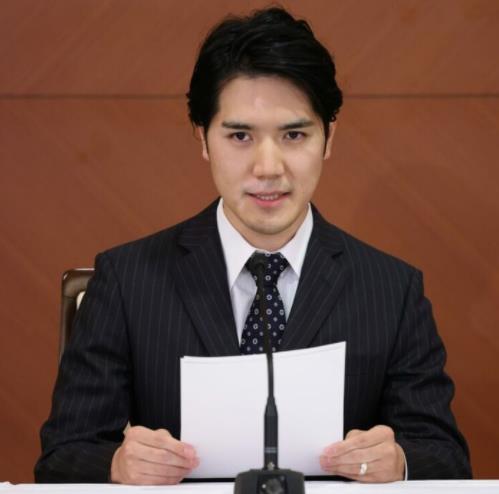 日本公主刚下嫁，驸马被爆律师考试落榜！网友骂：你要靠公主养吗