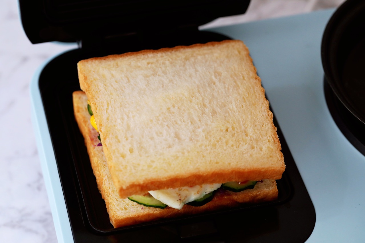 早餐不糊弄，紫薯鸡蛋三明治，营养丰富味道赞