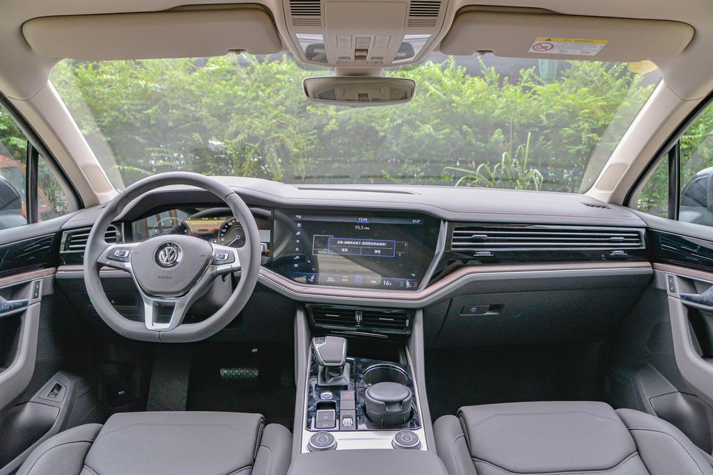 无锡途锐热销中, 最高优惠9.2万元