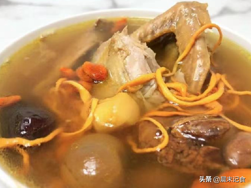 入秋之后，广东人爱喝这6道汤，滋补润燥又营养，让你轻松过秋