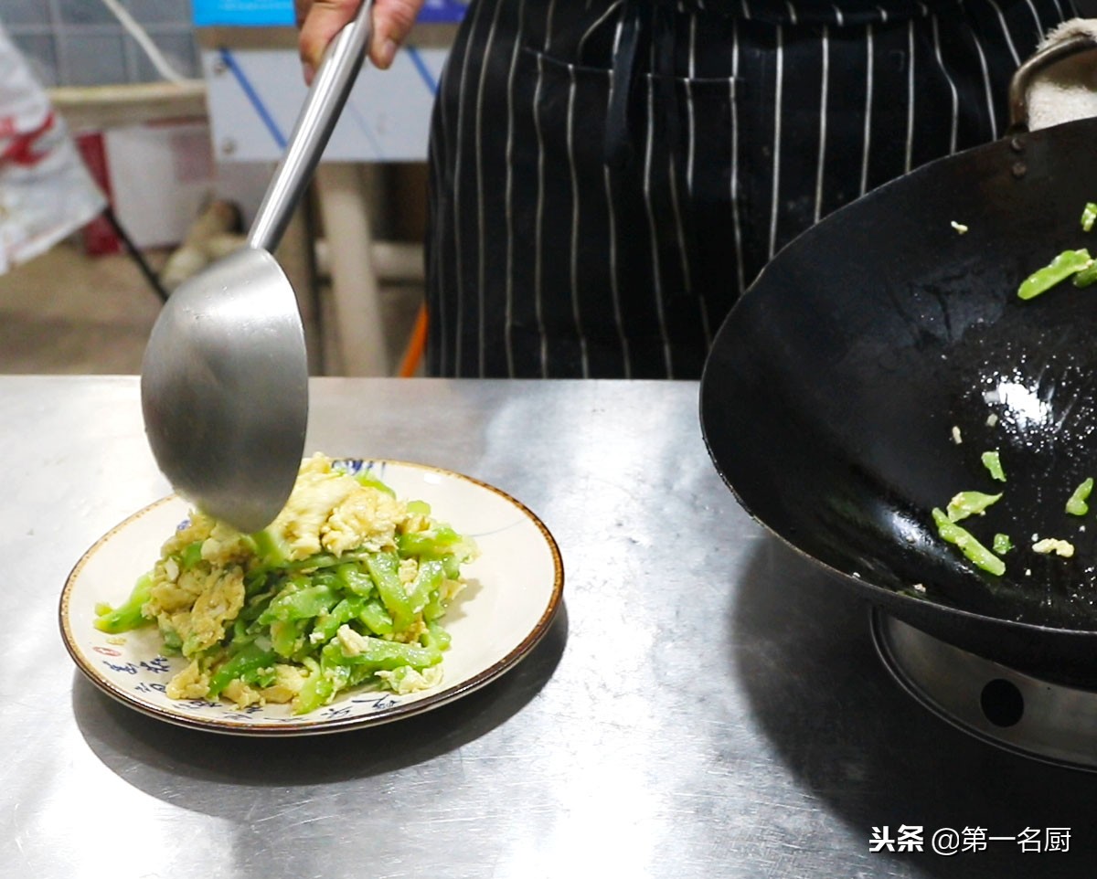 苦瓜炒雞蛋怎么炒,苦瓜炒雞蛋怎么炒好吃又不苦